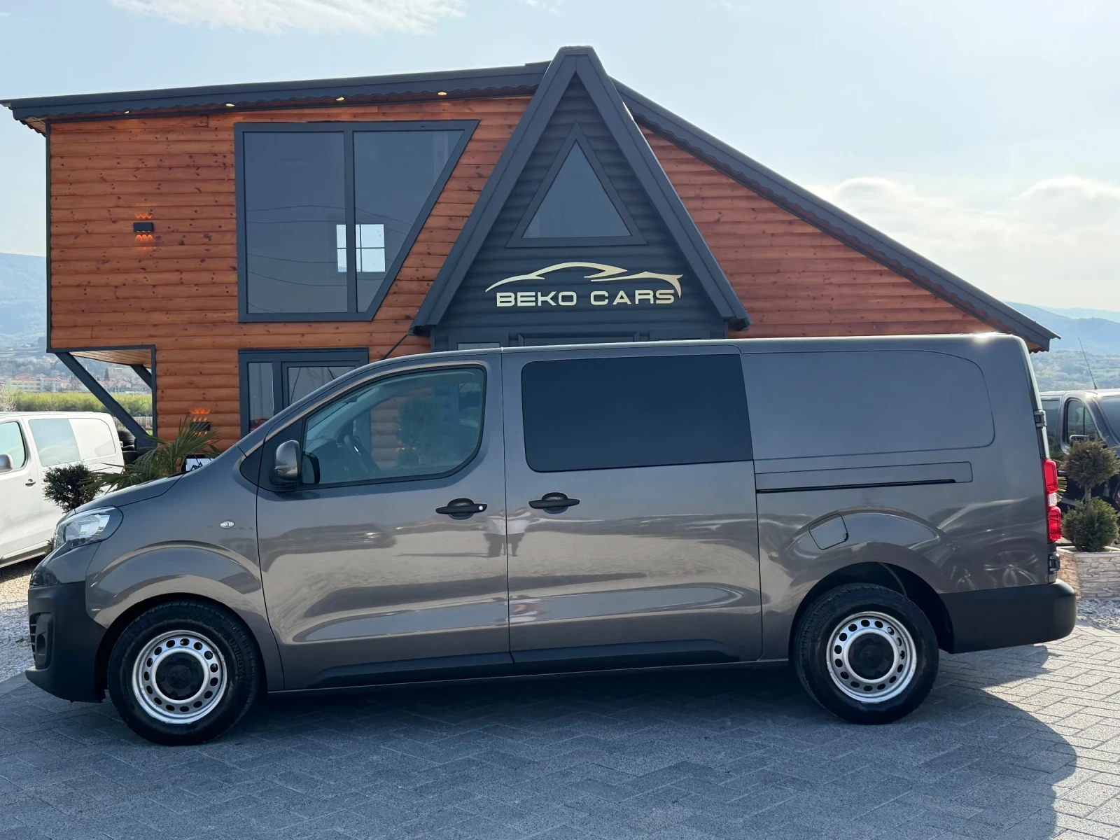 Peugeot Expert Нов внос от Белгия, снимка 8 - Бусове и автобуси - 54195536