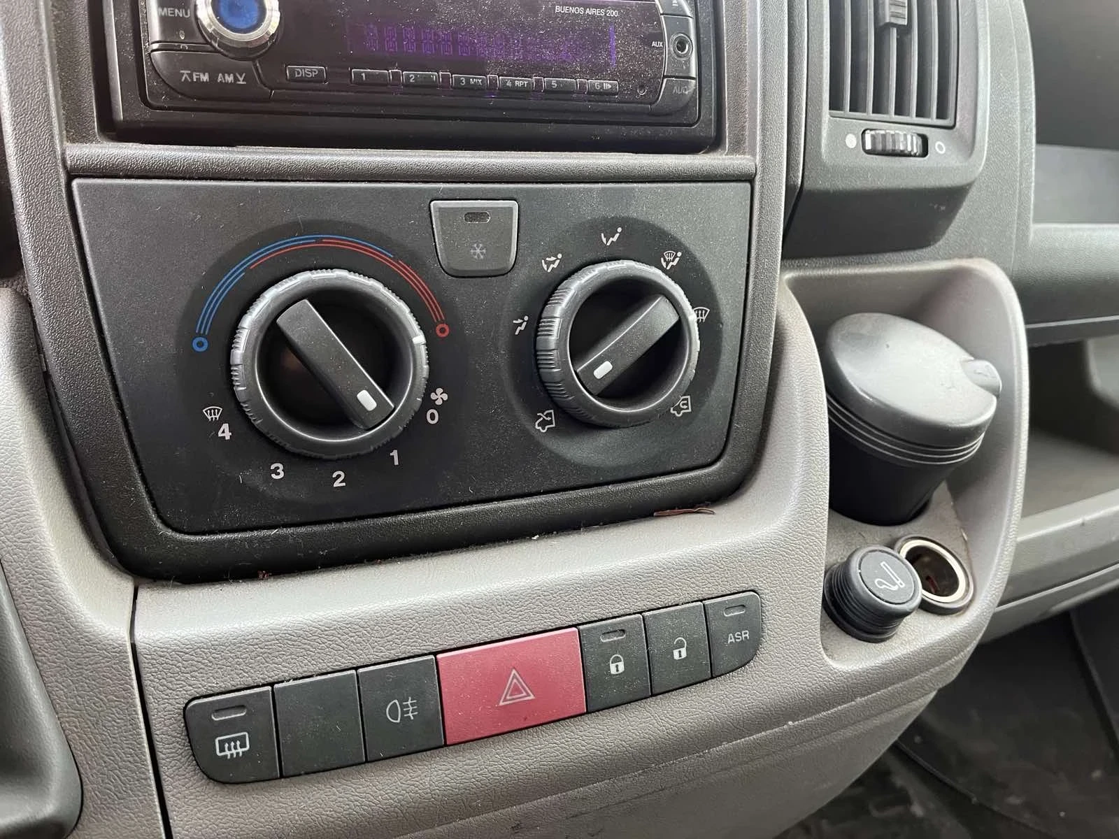 Peugeot Boxer 2.2HDI, снимка 4 - Бусове и автобуси - 54598049
