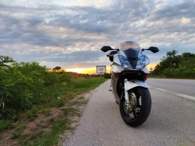 ����� �� �������� �� Honda Vfr 800 RC46