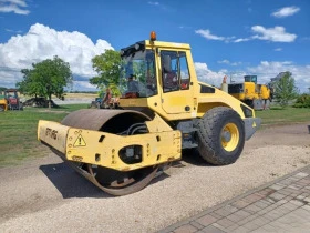      BOMAG BW213 D-4