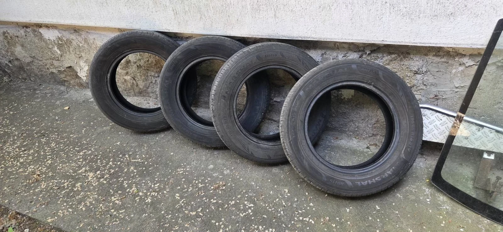 Гуми Летни 195/65R15, снимка 3 - Гуми и джанти - 54836811