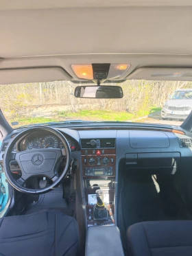 Mercedes-Benz C 180 Елеганс, снимка 4