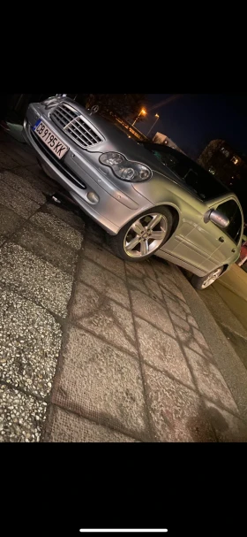 Mercedes-Benz C 220, снимка 2
