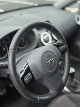Opel Corsa OPC line 1.6t 150к.с. , снимка 12