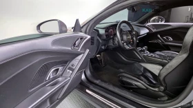 Audi R8 5.2 V10 Plus Coupe, снимка 10