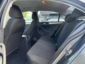 VW Jetta 4dr 2.0L Man, снимка 13