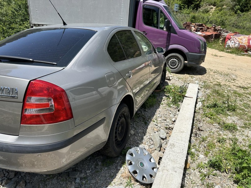 Skoda Octavia, снимка 8 - Автомобили и джипове - 46089796