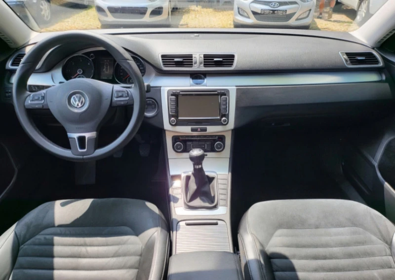 VW Passat 2.0TDI  HIGHLINE / FULL / TOP - Като Нова !, снимка 10 - Автомобили и джипове - 46699506