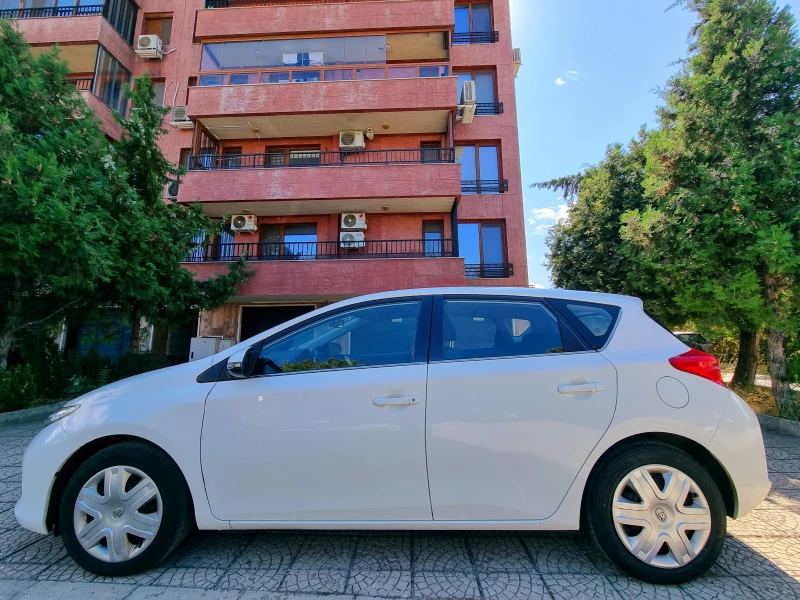 Toyota Auris * 1.6* 132PS* Multimedia* Kamera, снимка 5 - Автомобили и джипове - 47452890