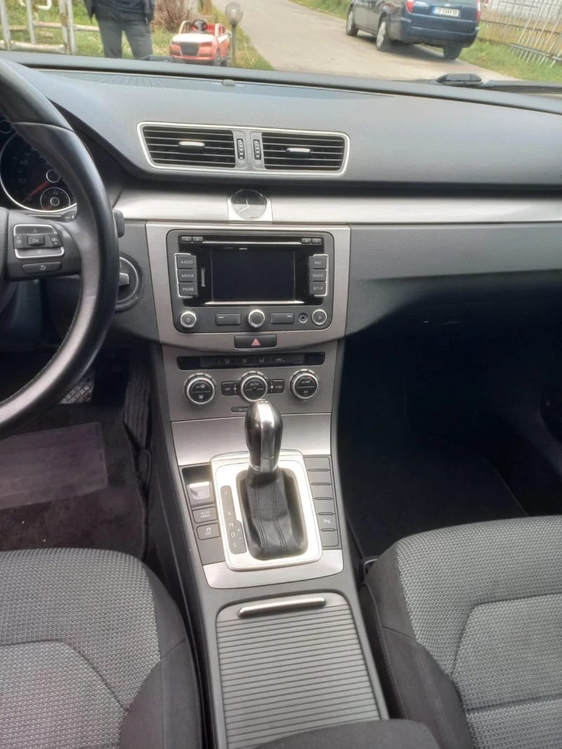 VW Passat 1.4 TSI, снимка 14 - Автомобили и джипове - 47512922