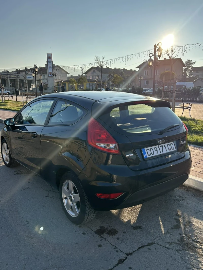 Ford Fiesta 1.4 TDCi, снимка 5 - Автомобили и джипове - 48005972