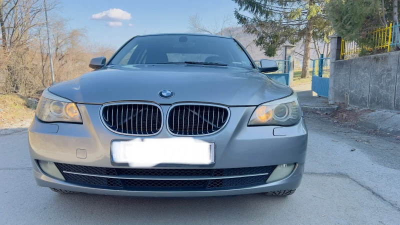 BMW 528 xi, снимка 1 - Автомобили и джипове - 48948526