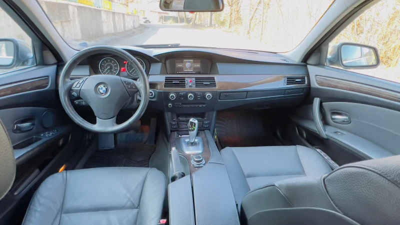 BMW 528 xi, снимка 12 - Автомобили и джипове - 48948526