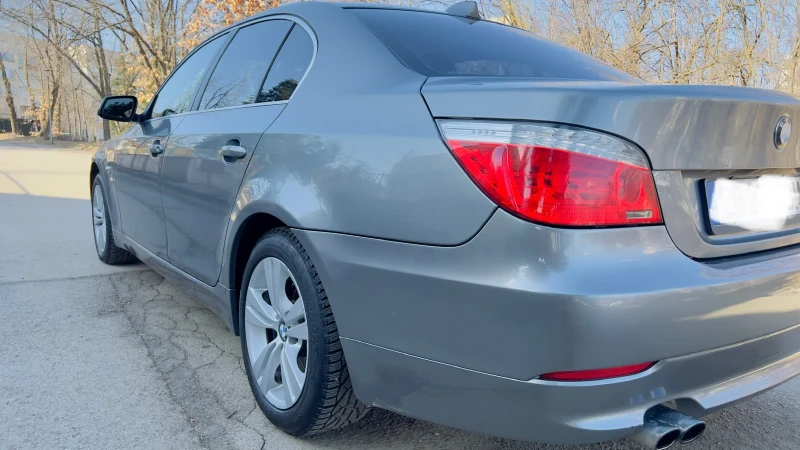 BMW 528 xi, снимка 3 - Автомобили и джипове - 48948526