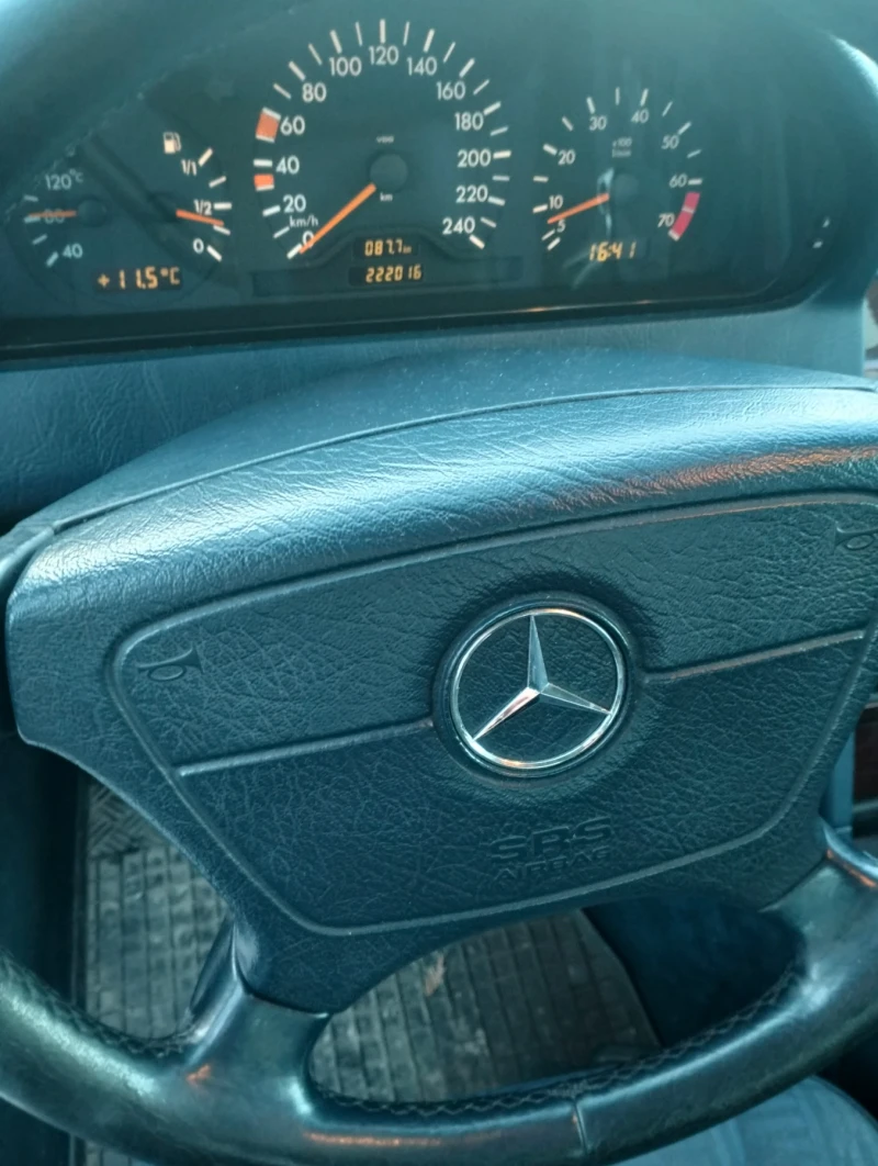 Mercedes-Benz C 200 Газов инжекцион !, снимка 7 - Автомобили и джипове - 49406445