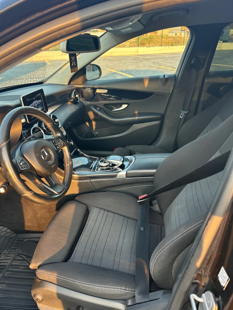 Mercedes-Benz C 220 2.0, снимка 7 - Автомобили и джипове - 49509251