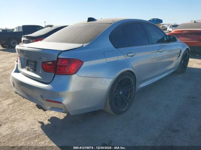 BMW M3 * S55 * 8ZF  (CARFAX) * АвтоКредит, снимка 8 - Автомобили и джипове - 49599804