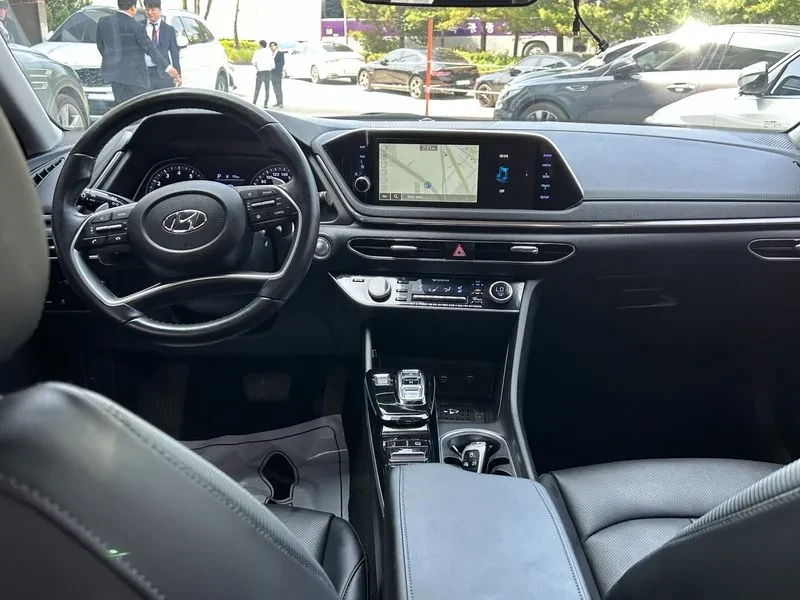 Hyundai Sonata  2.0 Premium, снимка 7 - Автомобили и джипове - 56295322