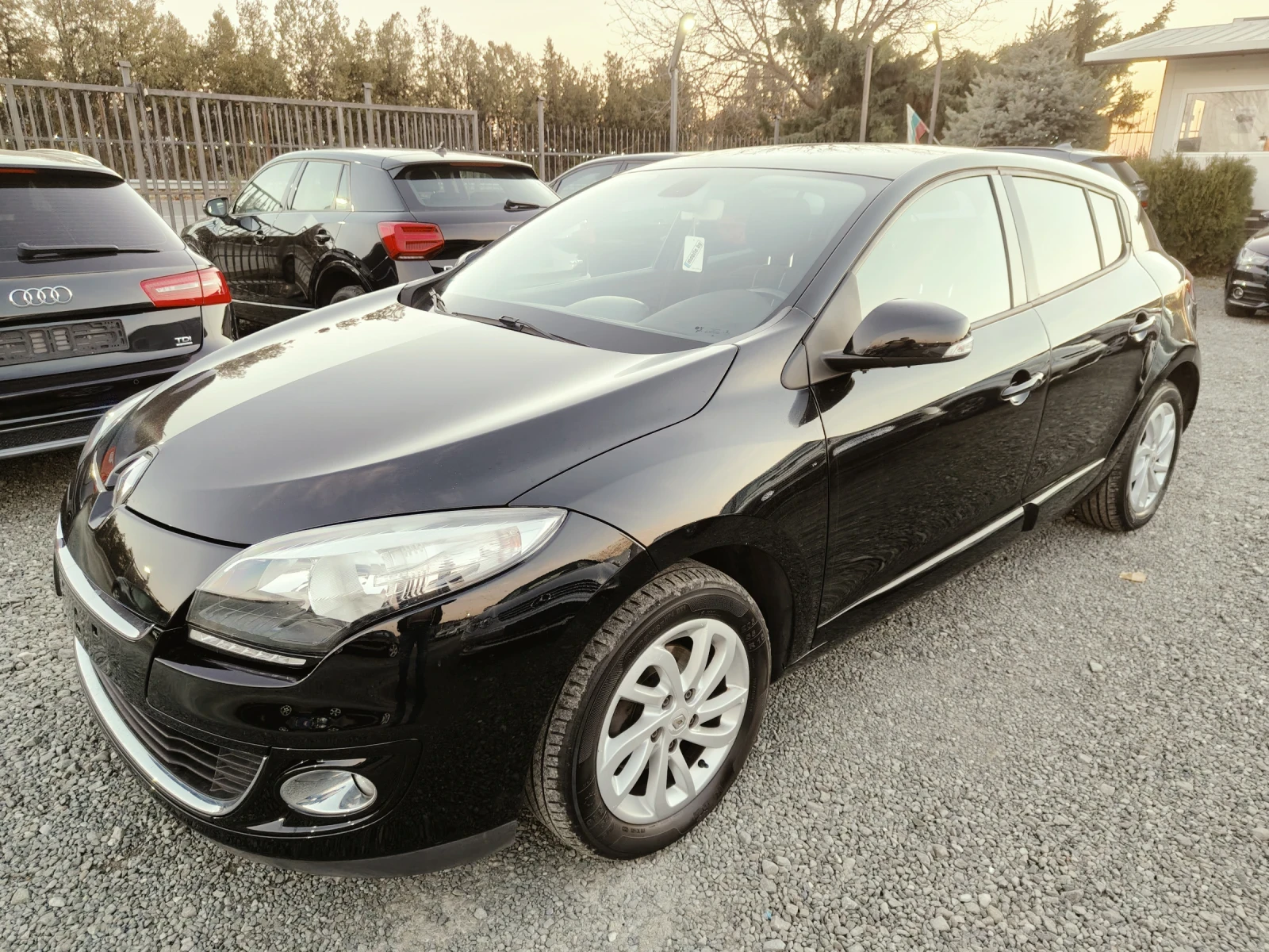 Renault Megane 1.2i | Mobile.bg — изображение 1