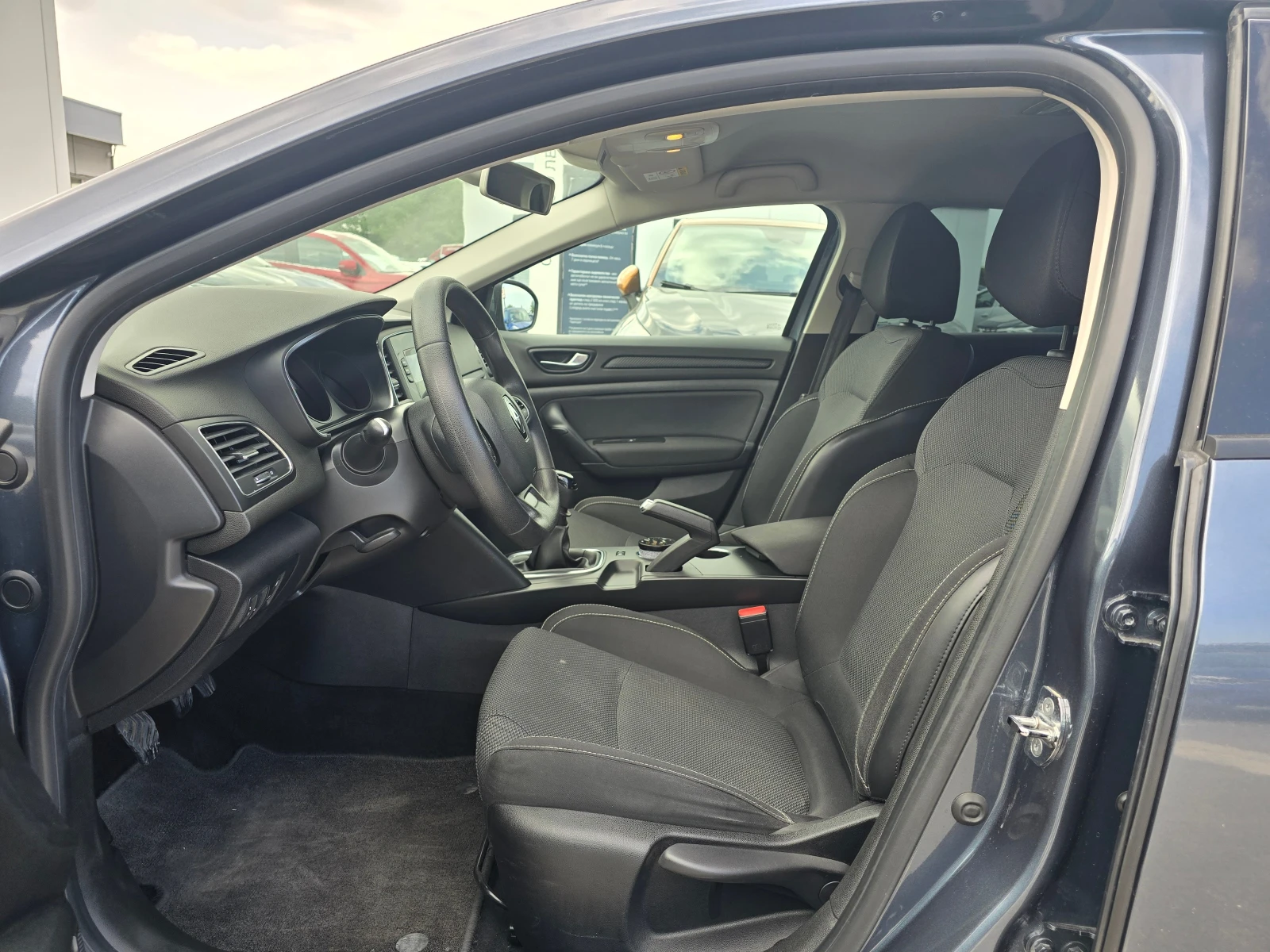 Renault Megane 1.3 Tce - изображение 6