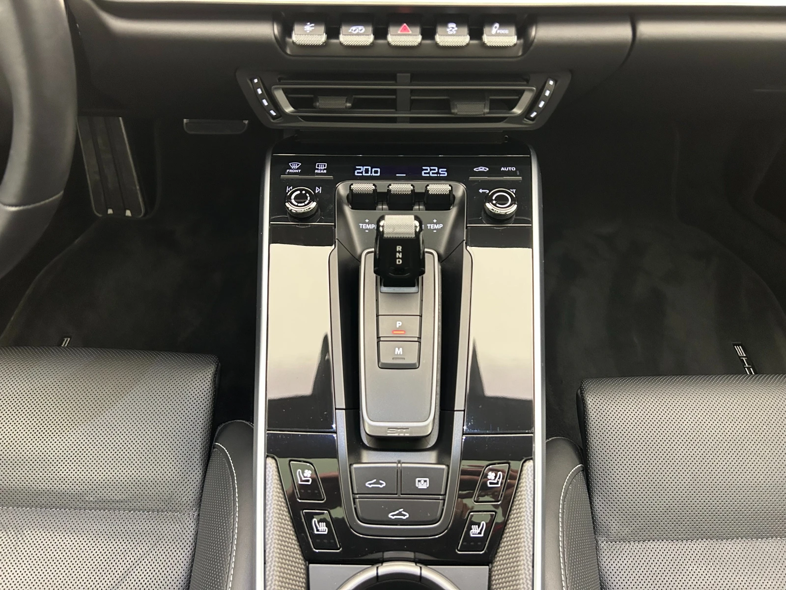 Porsche 911 992 Turbo S () | Mobile.bg   12