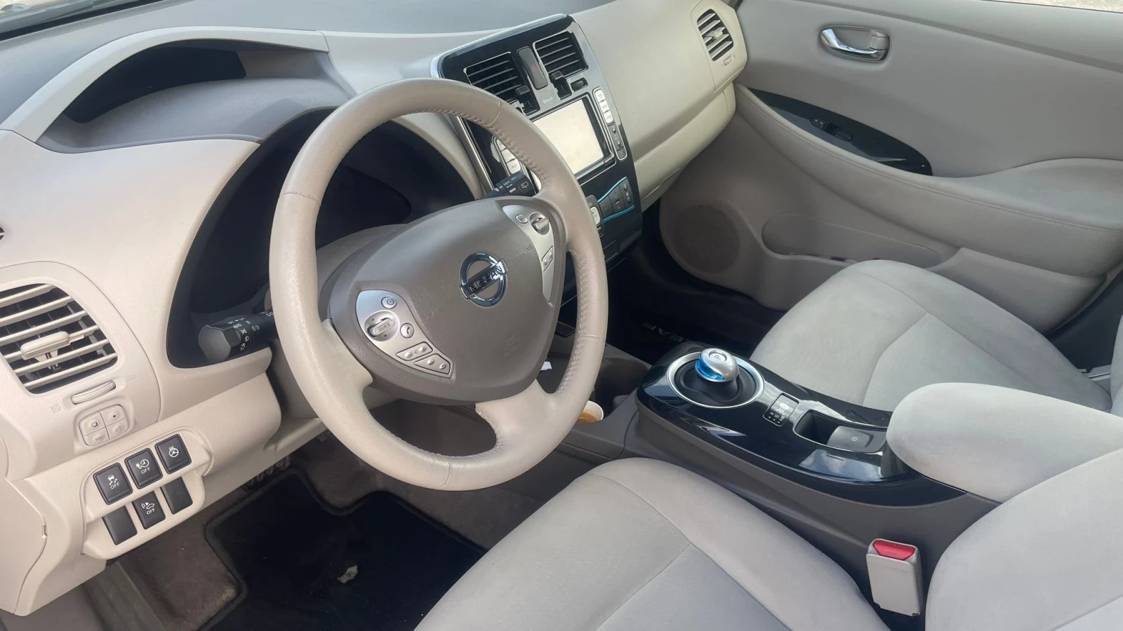 Nissan Leaf  ELECTRIC - изображение 10