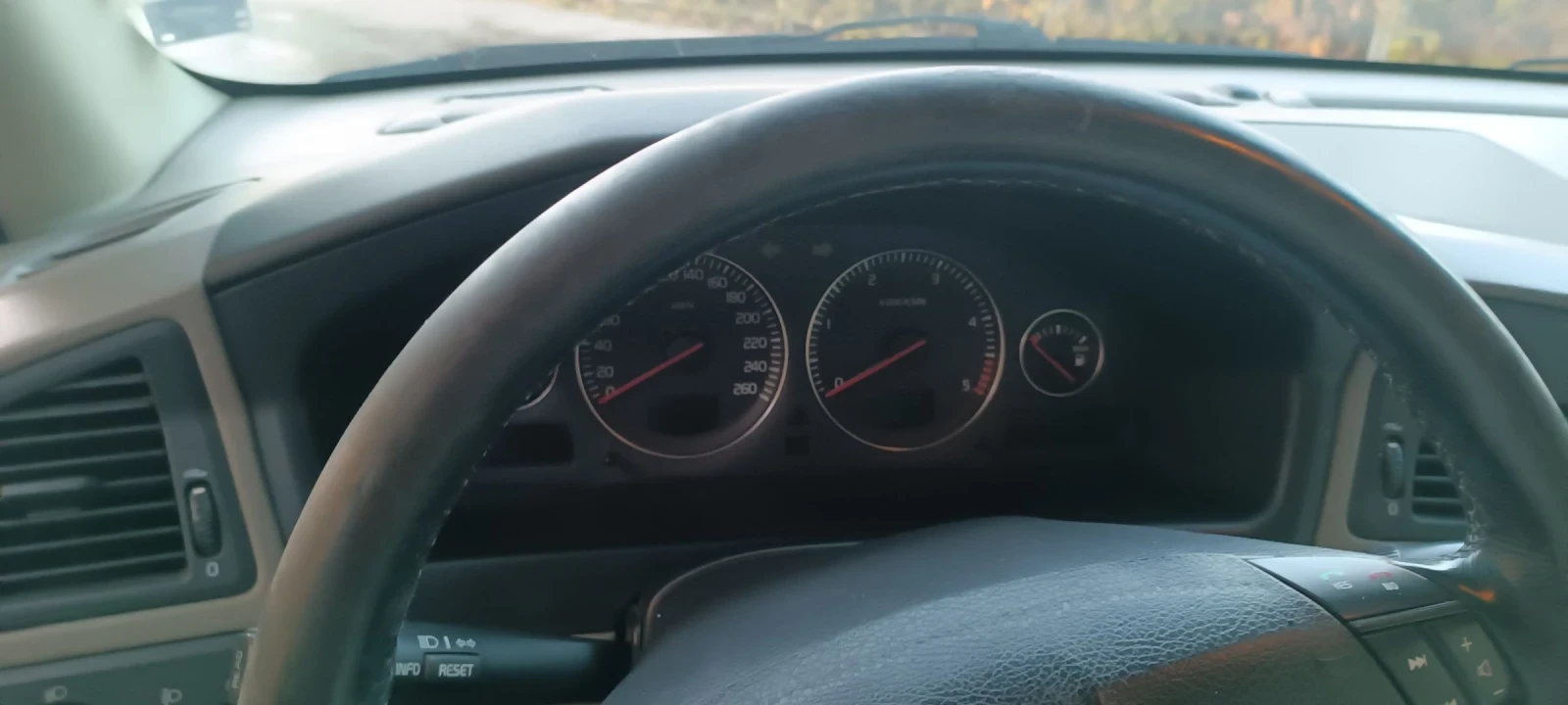 Volvo S60 2.4, снимка 13 - Автомобили и джипове - 53826881