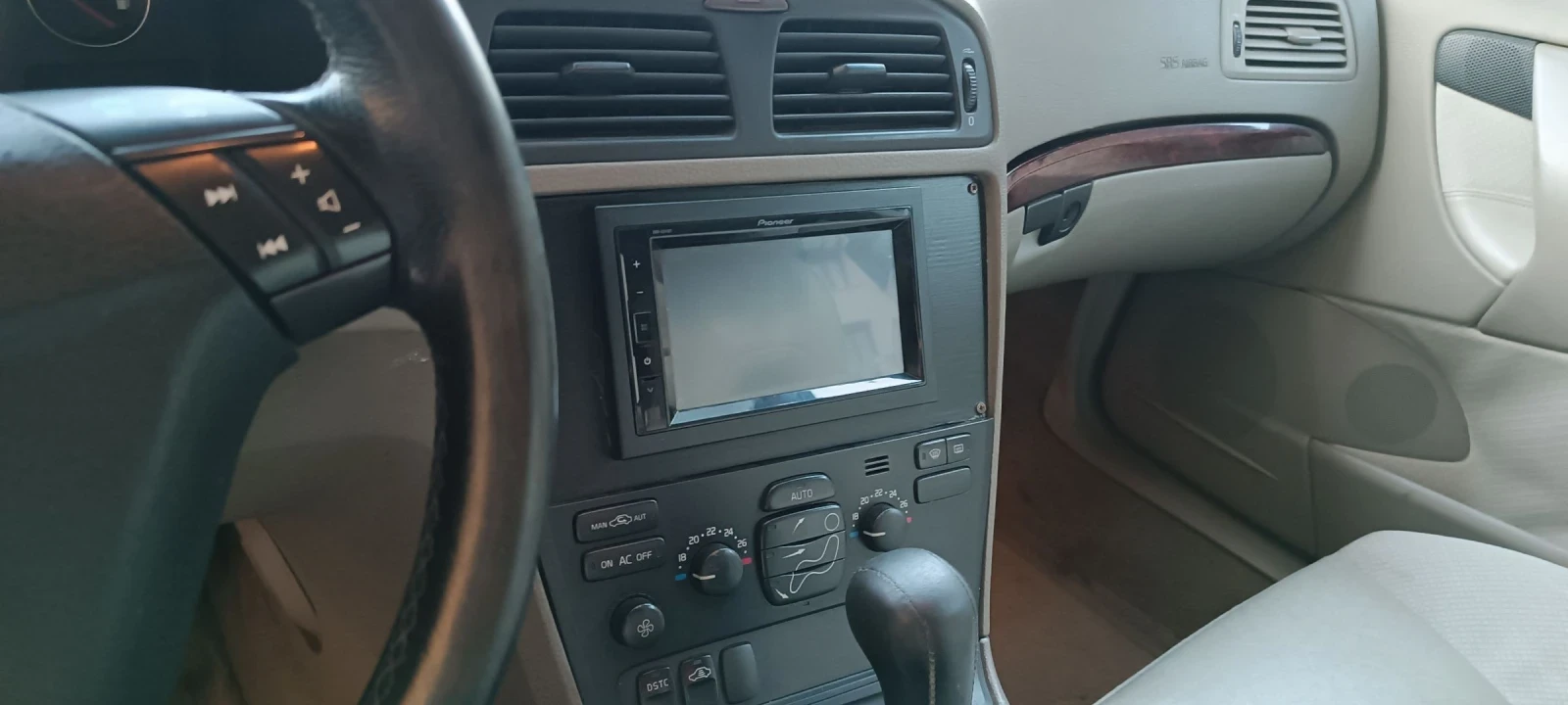 Volvo S60 2.4, снимка 14 - Автомобили и джипове - 53826881