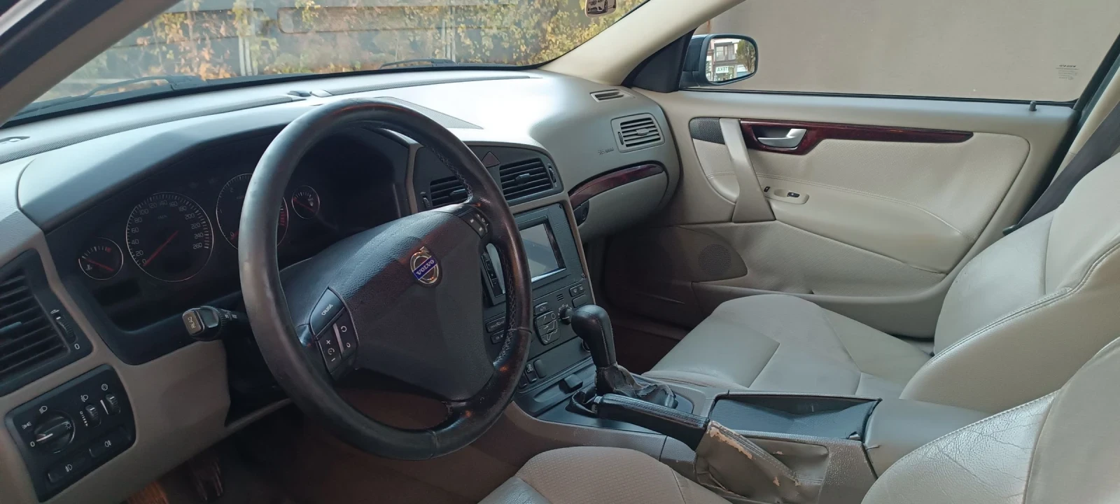 Volvo S60 2.4, снимка 12 - Автомобили и джипове - 53826881