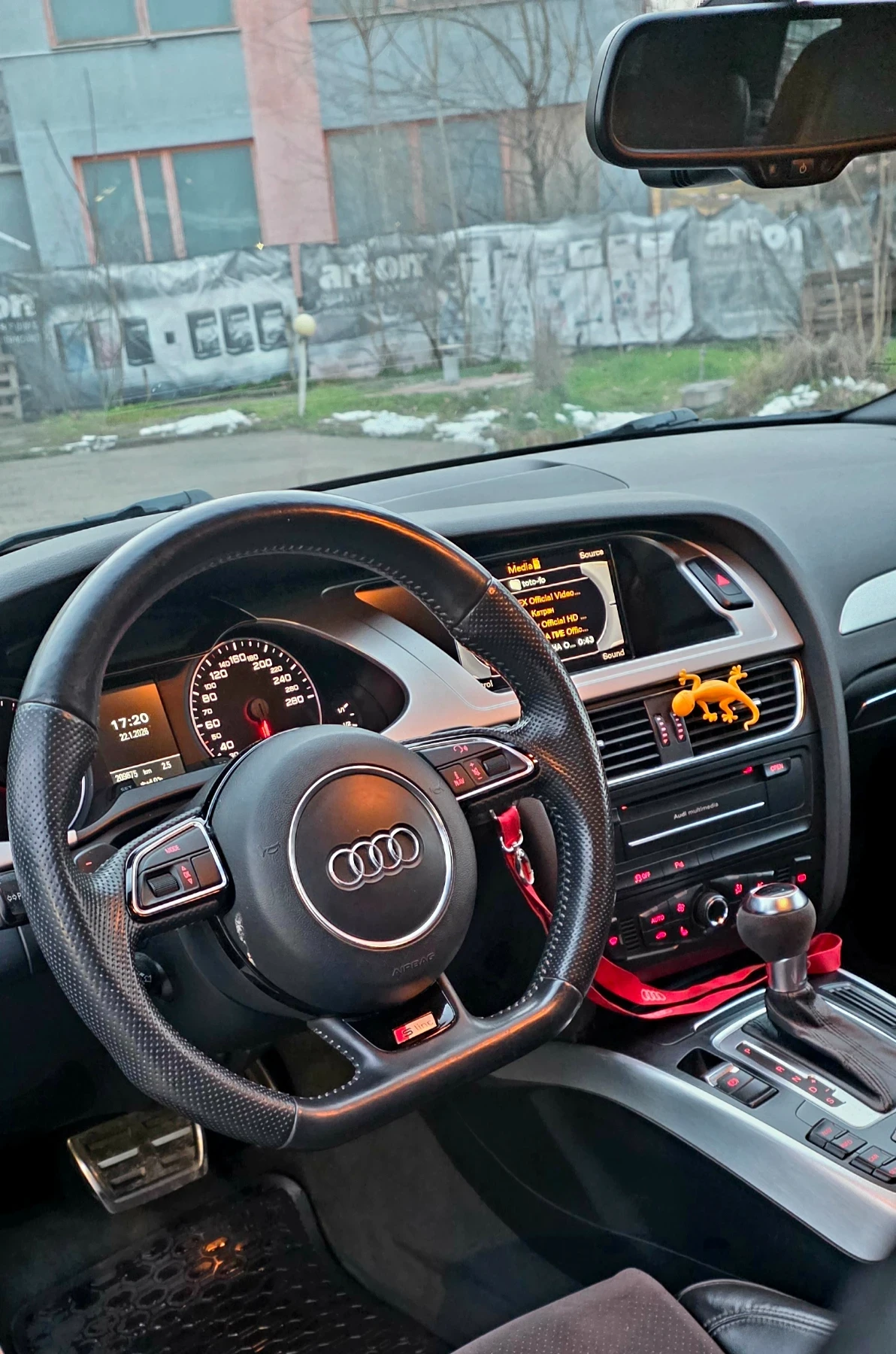 Audi A4 3.0, снимка 5 - Автомобили и джипове - 54033931