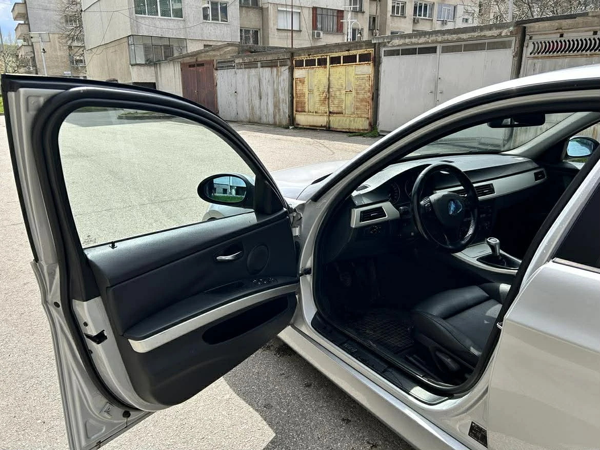 BMW 320, снимка 2 - Автомобили и джипове - 54171119