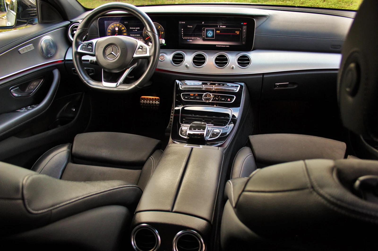 Mercedes-Benz E 220 AMG, снимка 4 - Автомобили и джипове - 54412217