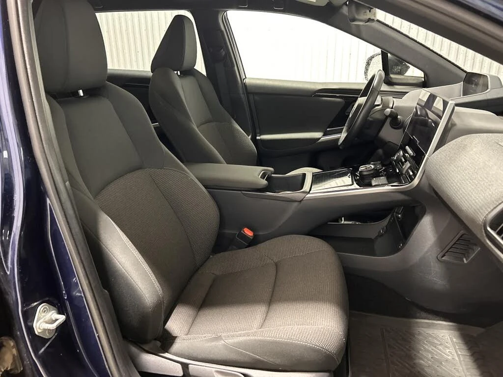 Toyota bZ4X LE* ПОДГРЕВ* КАМЕРА* ПАНОРАМА* CARPLAY* KEYLESS* , снимка 11 - Автомобили и джипове - 54453051