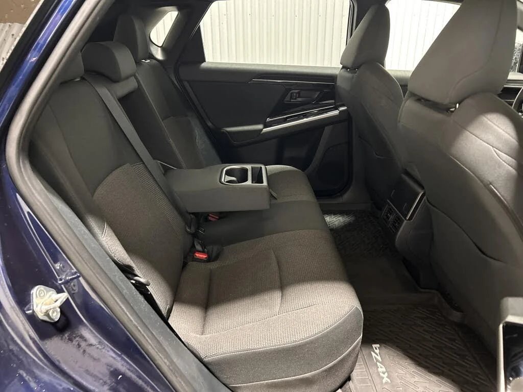 Toyota bZ4X LE* ПОДГРЕВ* КАМЕРА* ПАНОРАМА* CARPLAY* KEYLESS* , снимка 13 - Автомобили и джипове - 54453051