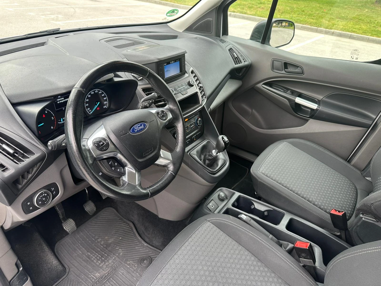 Ford Connect Transit Connect* 1.5d* 5 местен* Климатик , снимка 7 - Автомобили и джипове - 54638824