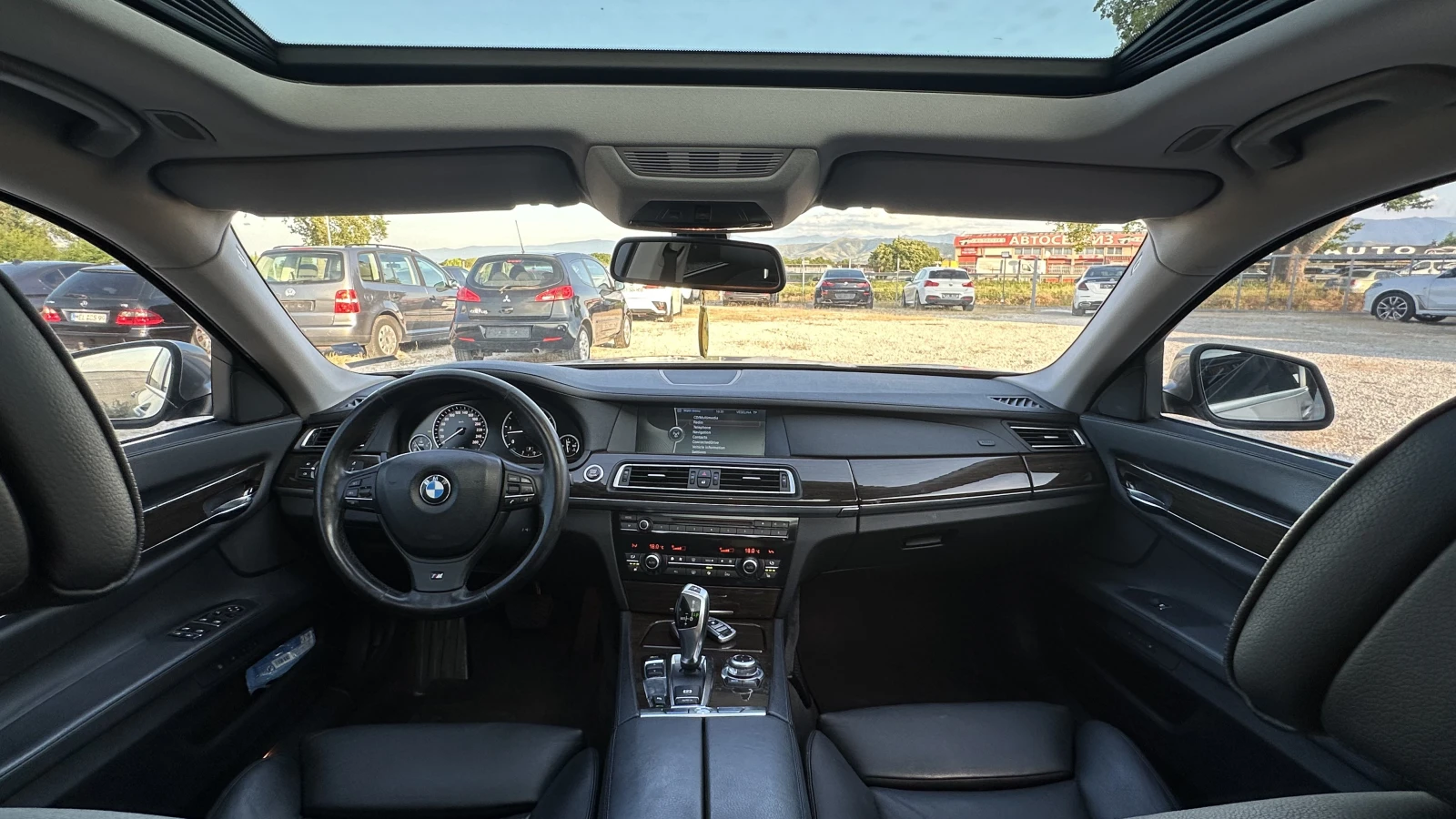 BMW 730 ПОДГРЕВ| ВАКУМ| FULL| 2 КОМПЛЕКТА ГУМИ| ОБСЛУЖЕНА, снимка 7 - Автомобили и джипове - 54839142