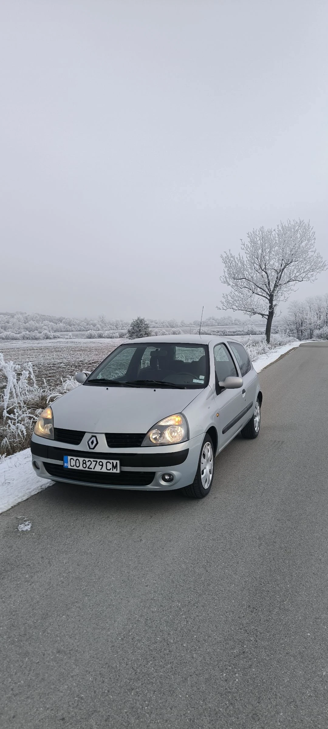 Renault Clio 1.5 DCI 82кс, снимка 9 - Автомобили и джипове - 54898609
