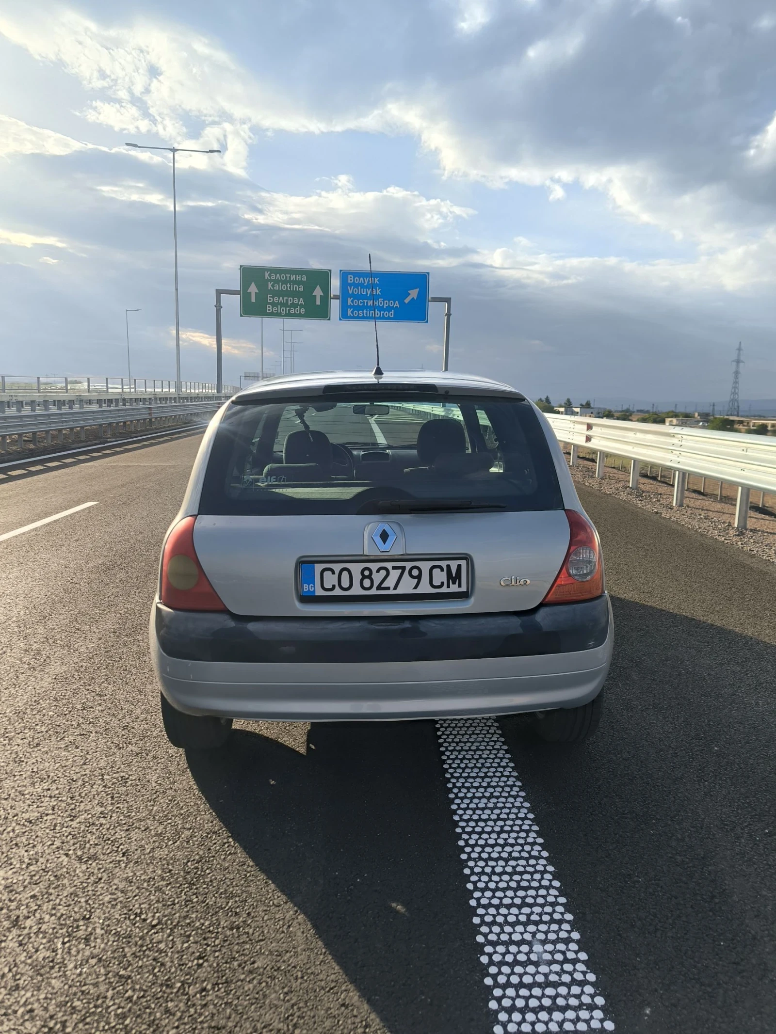 Renault Clio 1.5 DCI 82кс, снимка 4 - Автомобили и джипове - 54898609