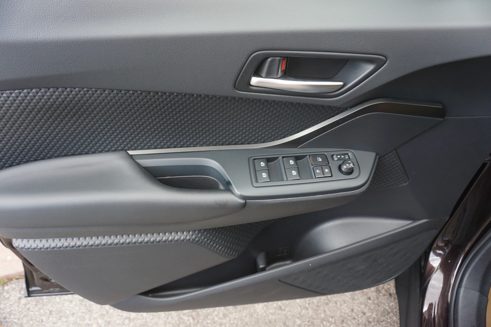 Toyota C-HR, снимка 8 - Автомобили и джипове - 54945618