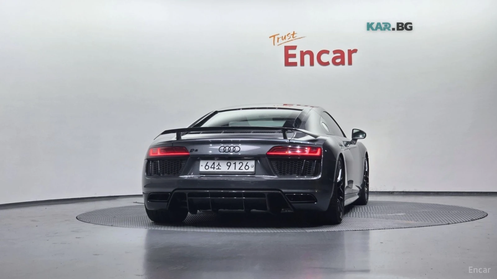 Audi R8 5.2 V10 Plus Coupe, снимка 4 - Автомобили и джипове - 55397600