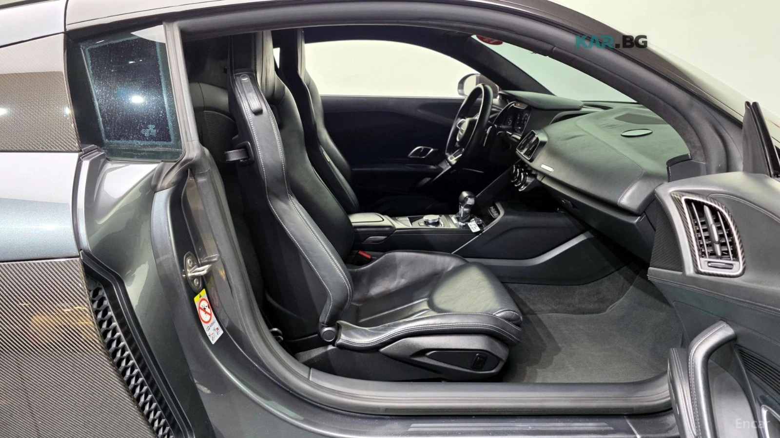 Audi R8 5.2 V10 Plus Coupe, снимка 11 - Автомобили и джипове - 55397600