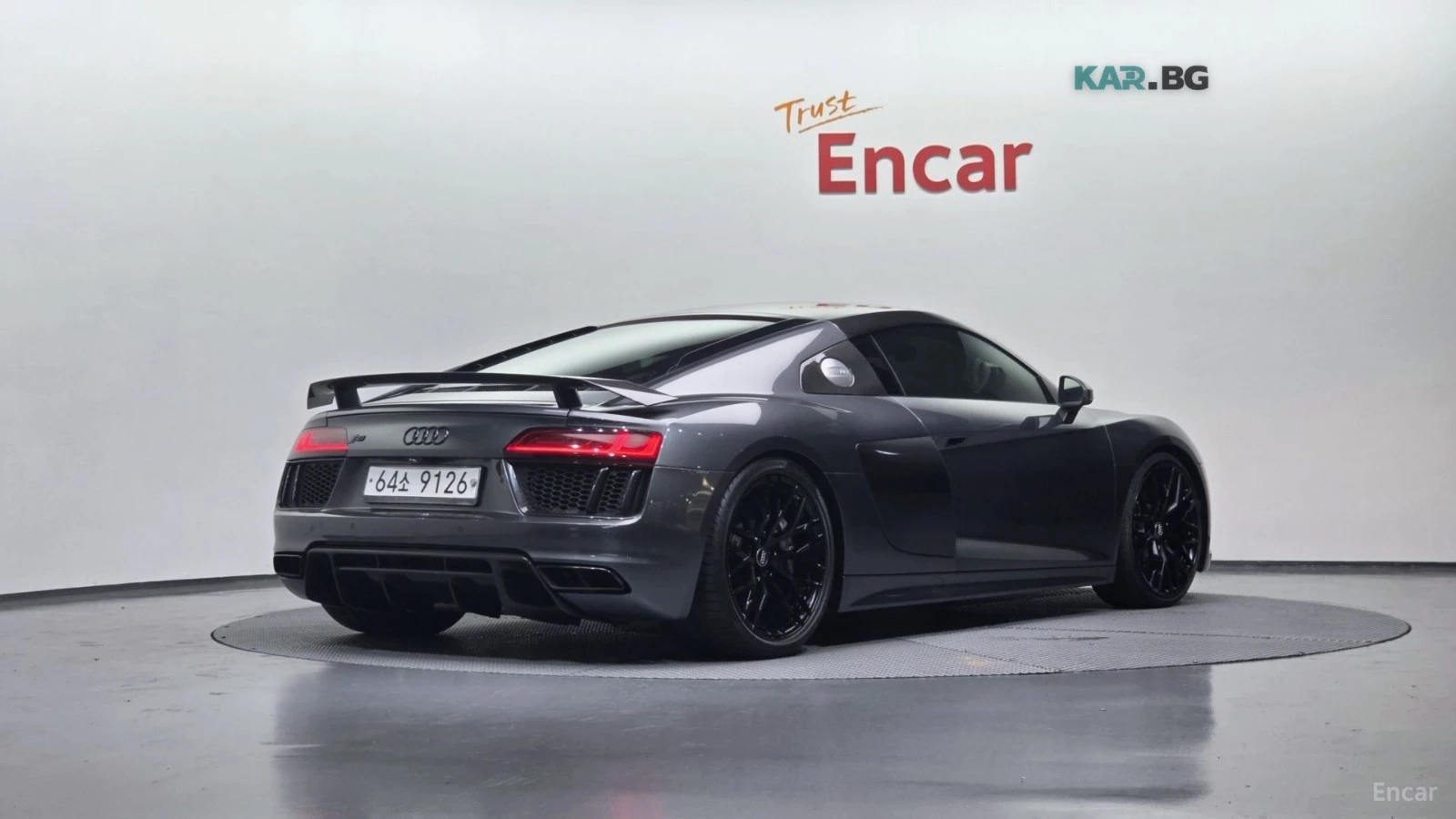 Audi R8 5.2 V10 Plus Coupe, снимка 2 - Автомобили и джипове - 55397600