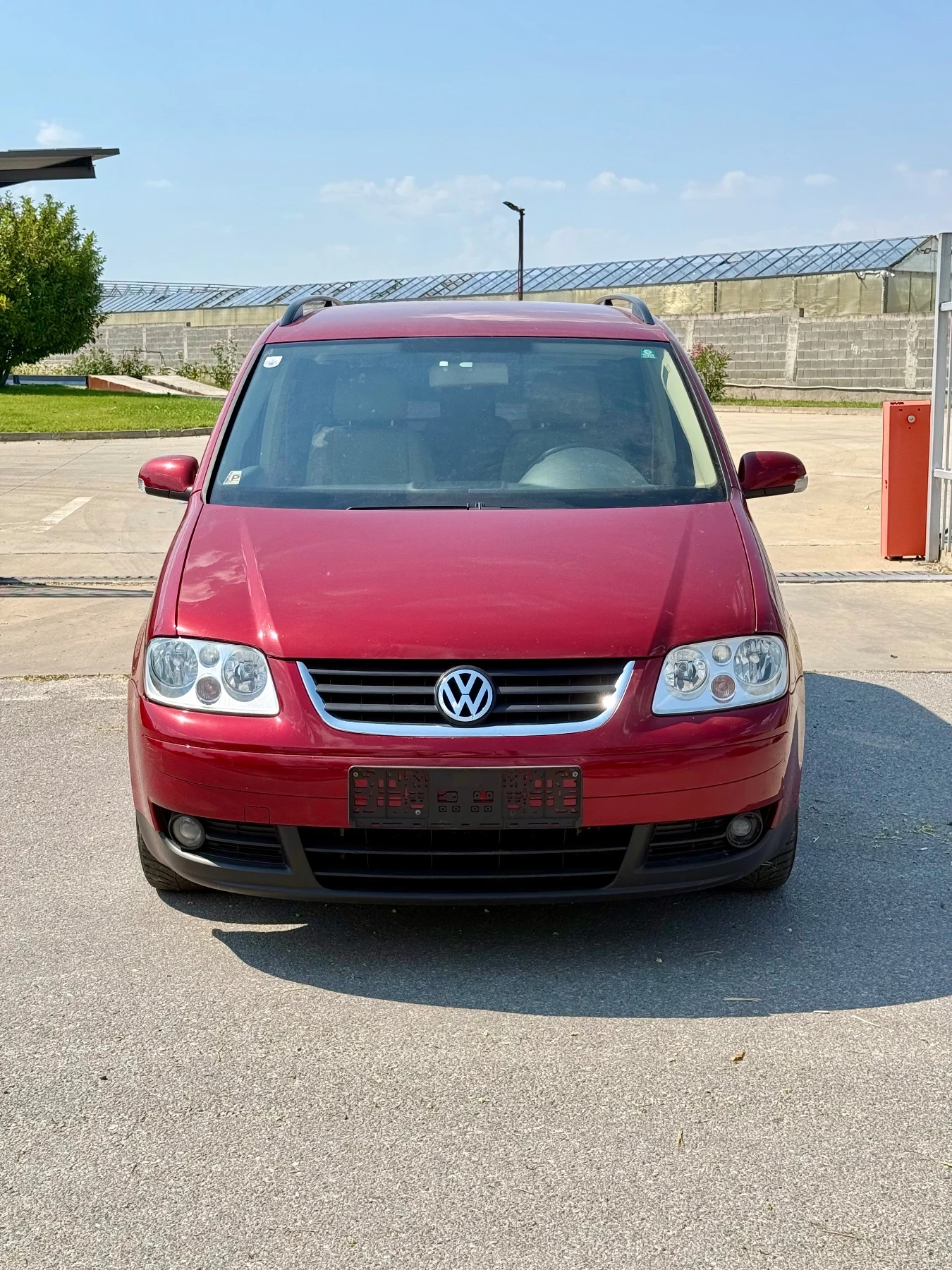VW Touran 1.9TDI/ 105кс./ 6скр. ОТЛИЧЕН, снимка 2 - Автомобили и джипове - 55561637