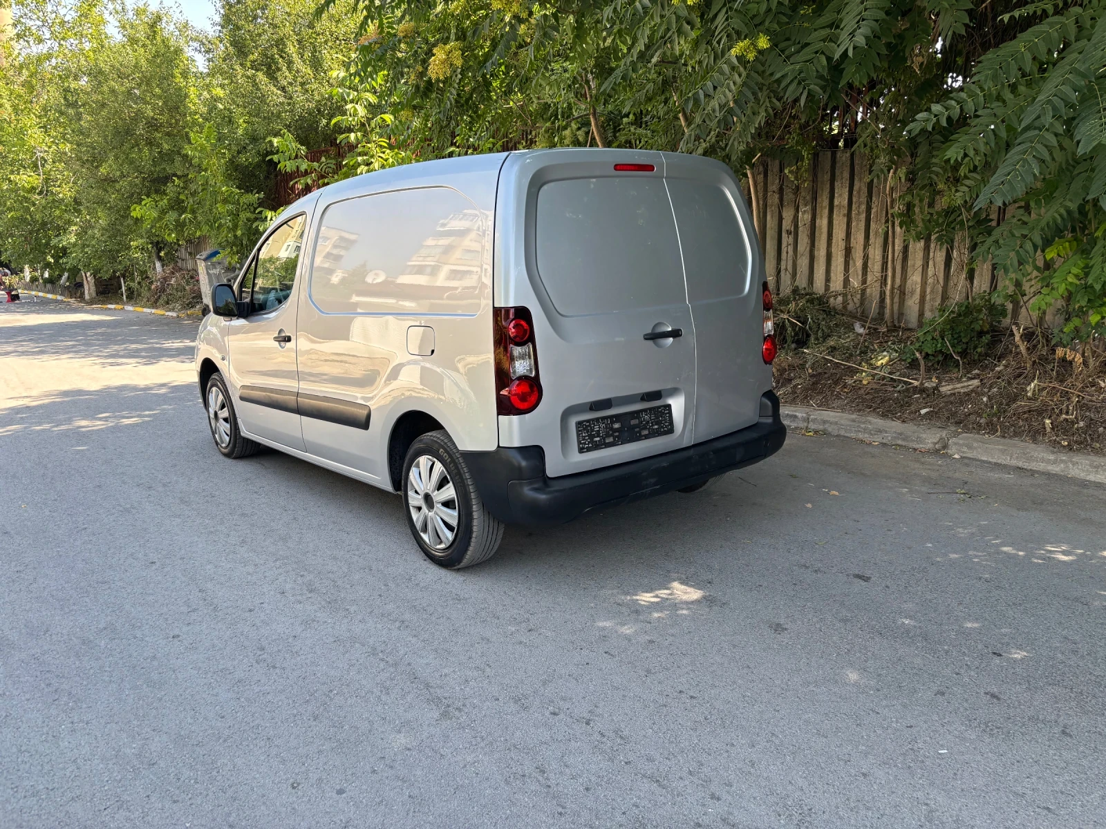 Citroen Berlingo 1.6 HDI, снимка 2 - Автомобили и джипове - 55644526