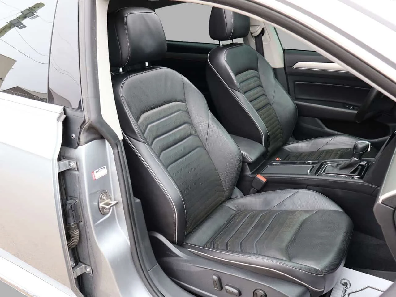 VW Arteon * SEL PREMIUM AWD CERTIFIED * ACCIDENT FREE* V.W M, снимка 17 - Автомобили и джипове - 55729317