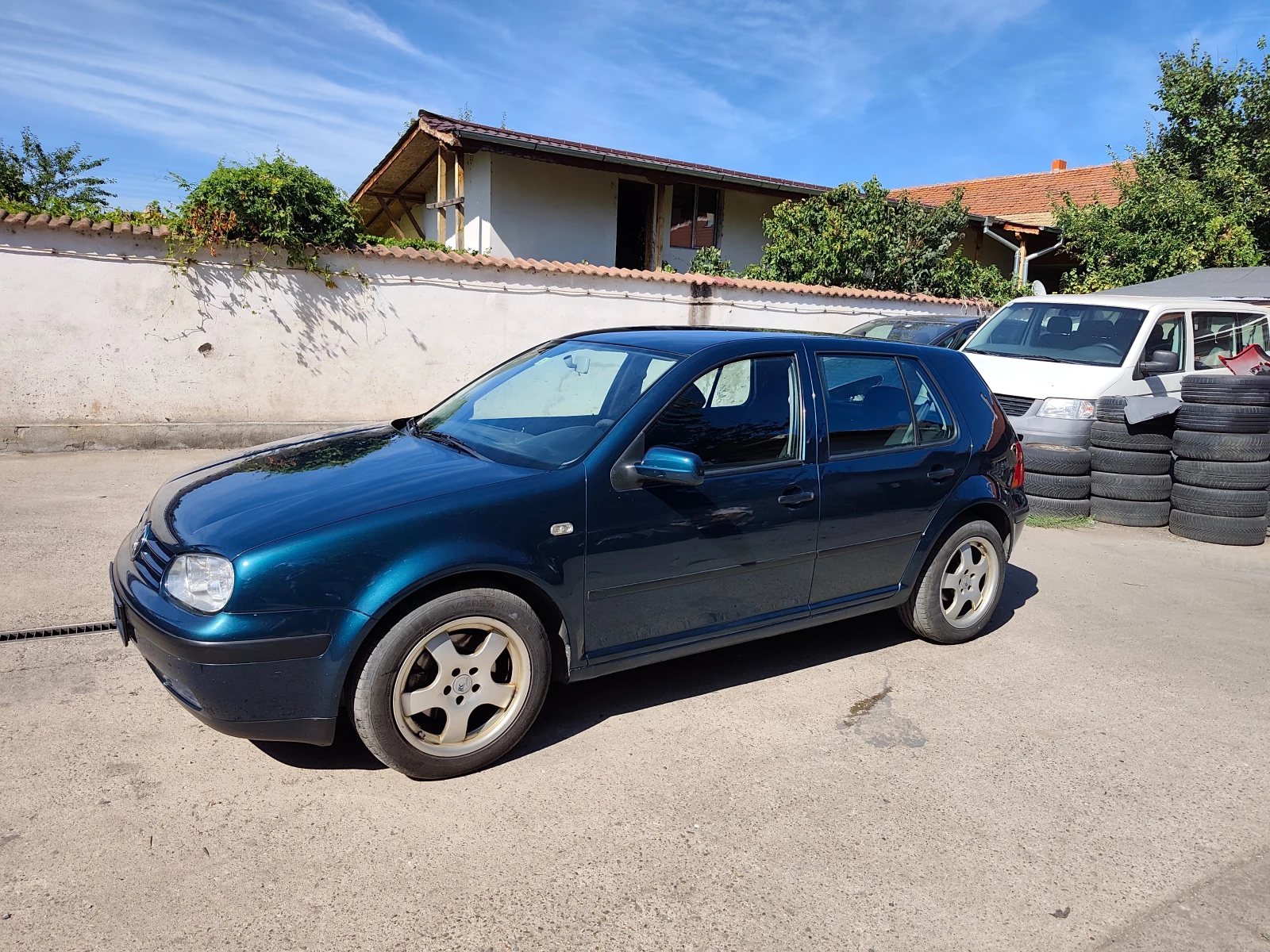 VW Golf 1.9TDI 101к.с., снимка 2 - Автомобили и джипове - 55952241