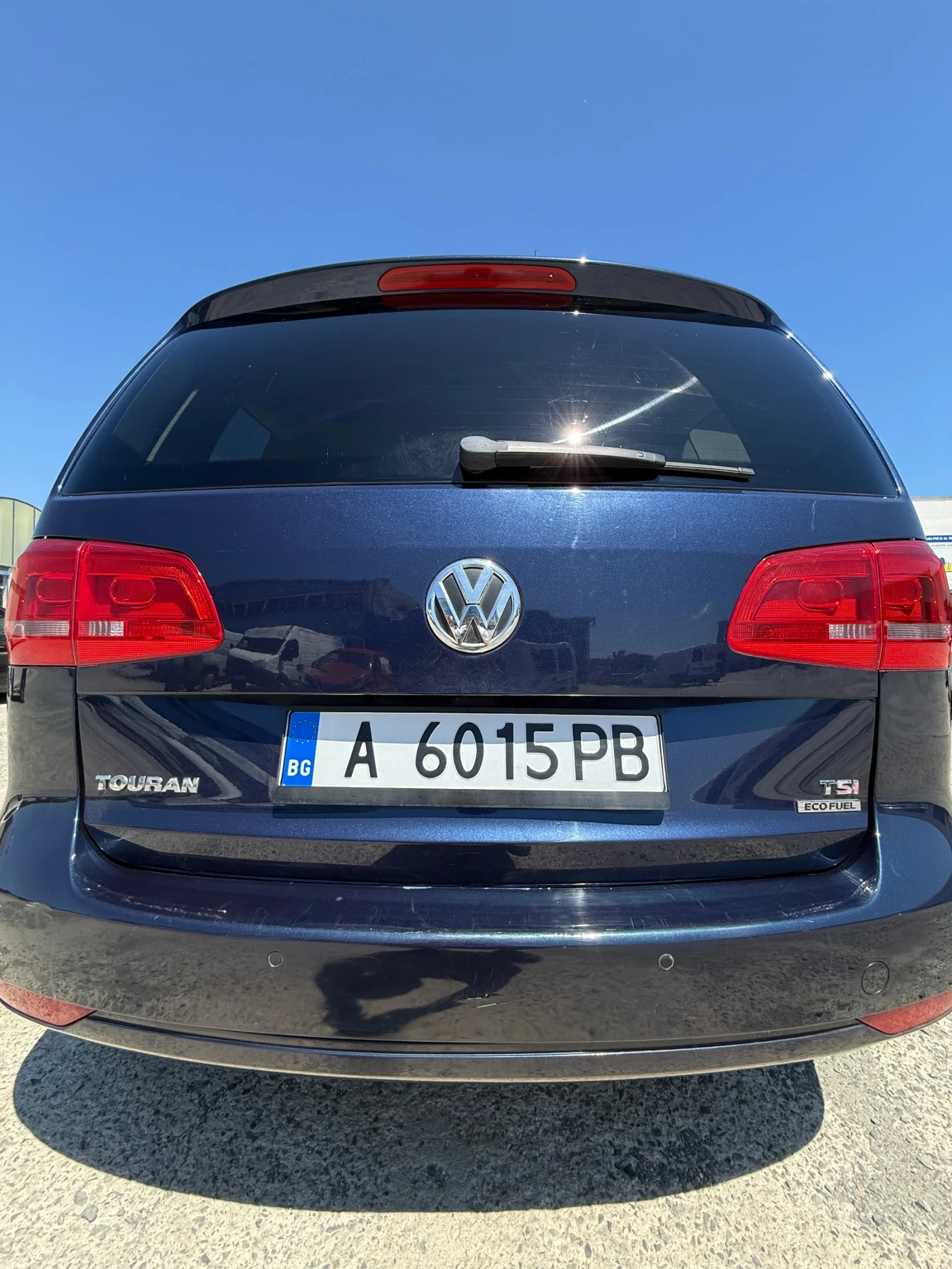 VW Touran Highline, снимка 3 - Автомобили и джипове - 56016944