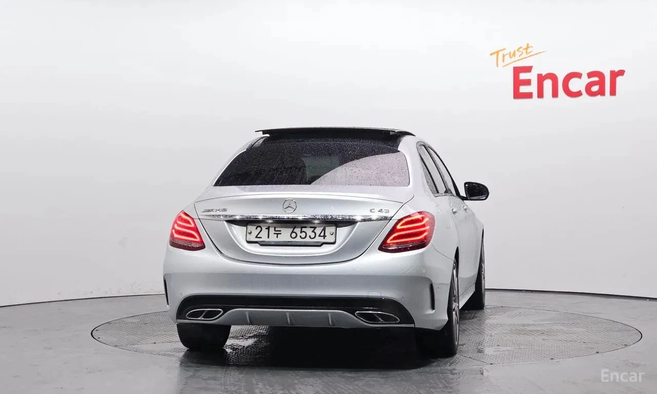 Mercedes-Benz C 43 AMG 4MATIC | ПАНОРАМА | BURMESTER | АВТОФИНАНСИРАНЕ, снимка 4 - Автомобили и джипове - 56139435