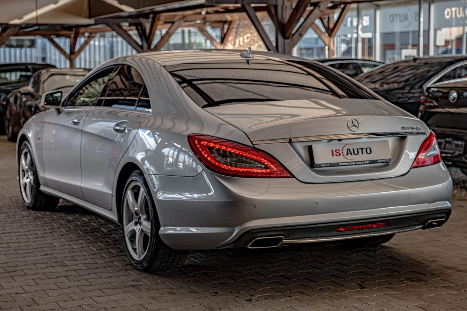 Mercedes-Benz CLS 500 4Matic/Air Matic/Камера/Подгрев/Алкантар/Шибедах, снимка 5 - Автомобили и джипове - 56219291
