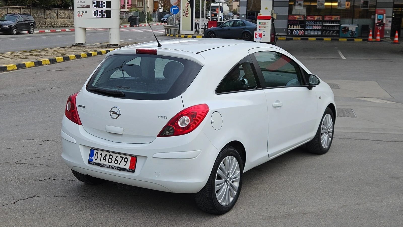 Opel Corsa 1.3 CDTI FACELIFT/KLIMA/Euro5B, снимка 6 - Автомобили и джипове - 56741723